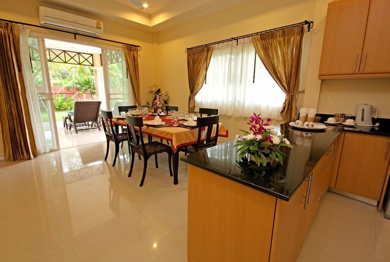 Thai Thani Pool Villa Resort Jomtien Beach Exterior photo