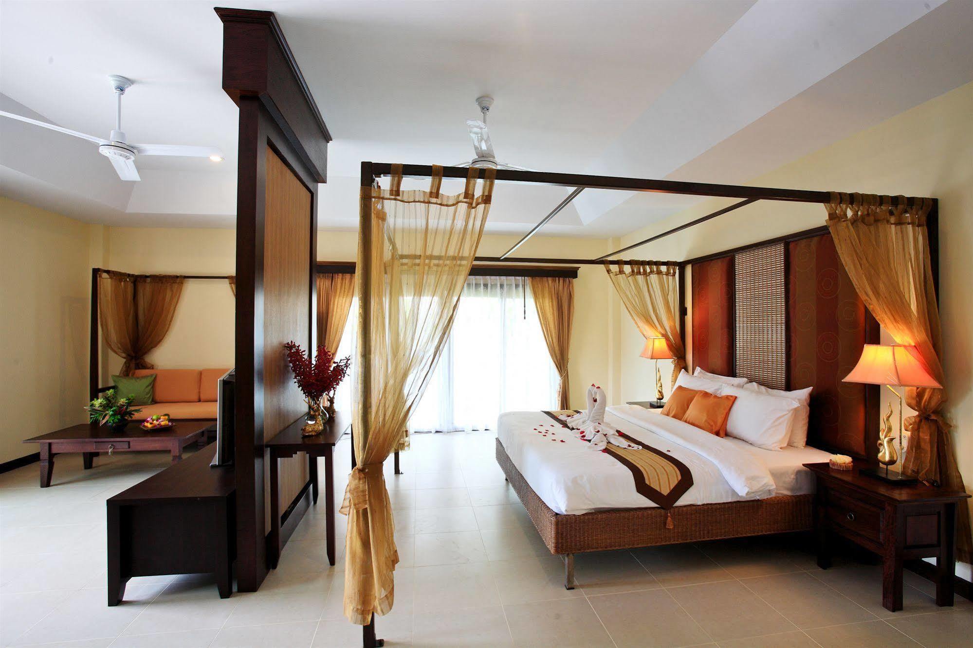 Thai Thani Pool Villa Resort Jomtien Beach Exterior photo