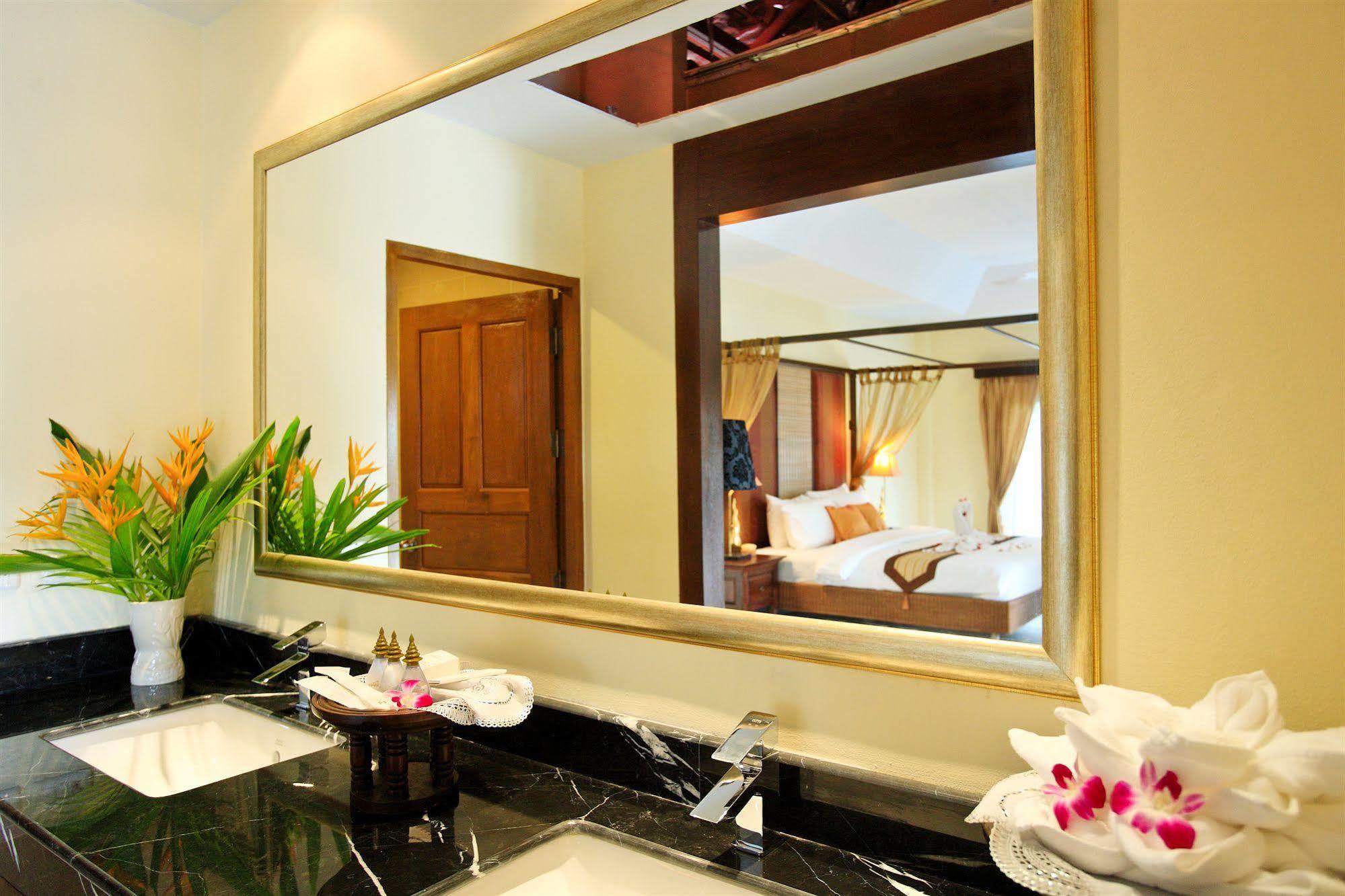 Thai Thani Pool Villa Resort Jomtien Beach Exterior photo
